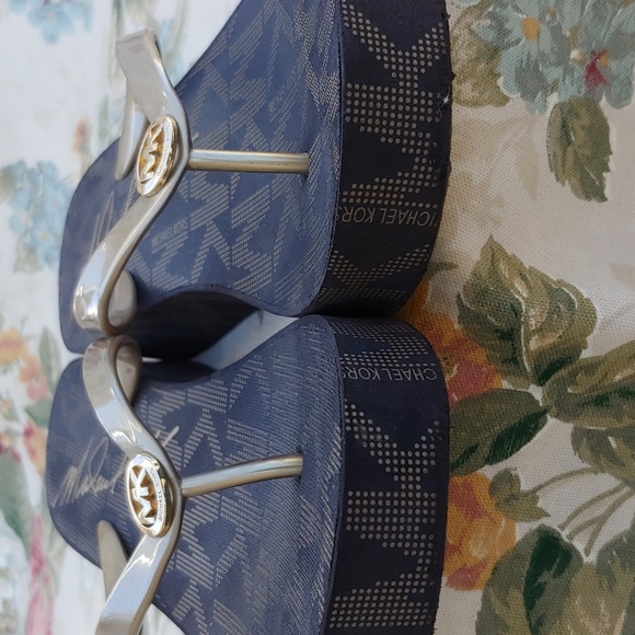 Michael Kors Bedford Gold and Brown Platform Wedge Sandals Women's size 11 - Picture 8 of 17